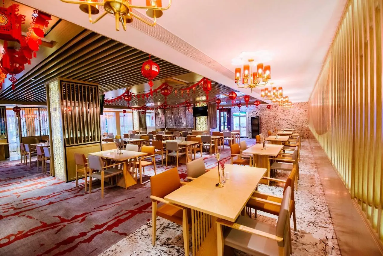Ming Guan Hotel سيهانوكفيل 4*,